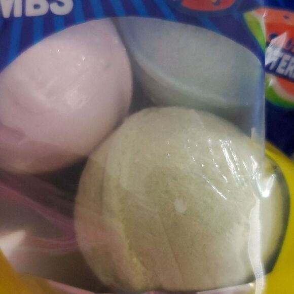 🍓 🍉 AIR HEADS 5 NEW STRAWBERRY MELON LUXURY SELF CARE BATH BOMBS NEW - Picture 7 of 7